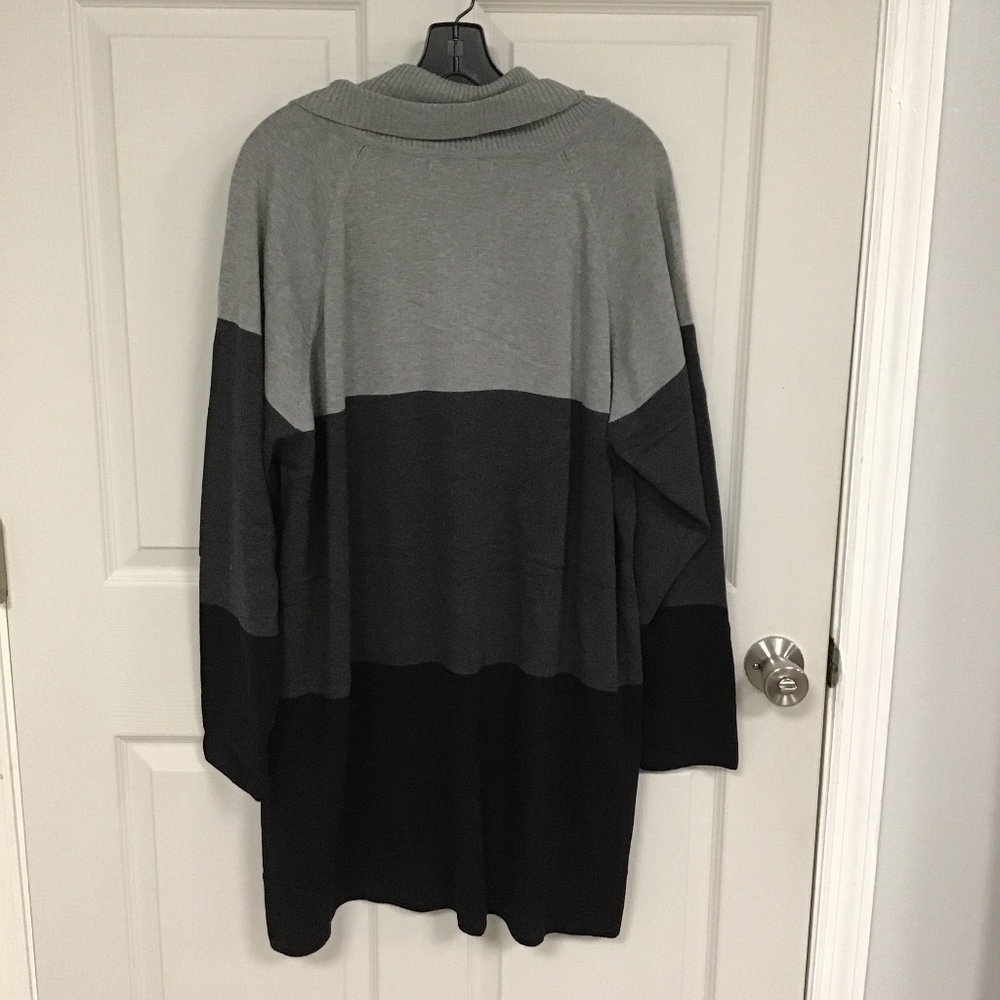 Sweater - Picture 2 of 3